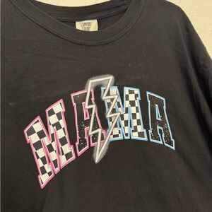 Women’s Comfort Colors Black and Pink Electric ‘mama’ Graphic Tee